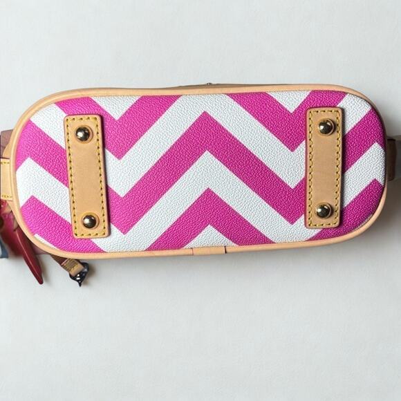 Dooney & Bourke Bitsy Bag Chevron Fuchsia Pink Canvas Leather Satchel NWT - Picture 8 of 8